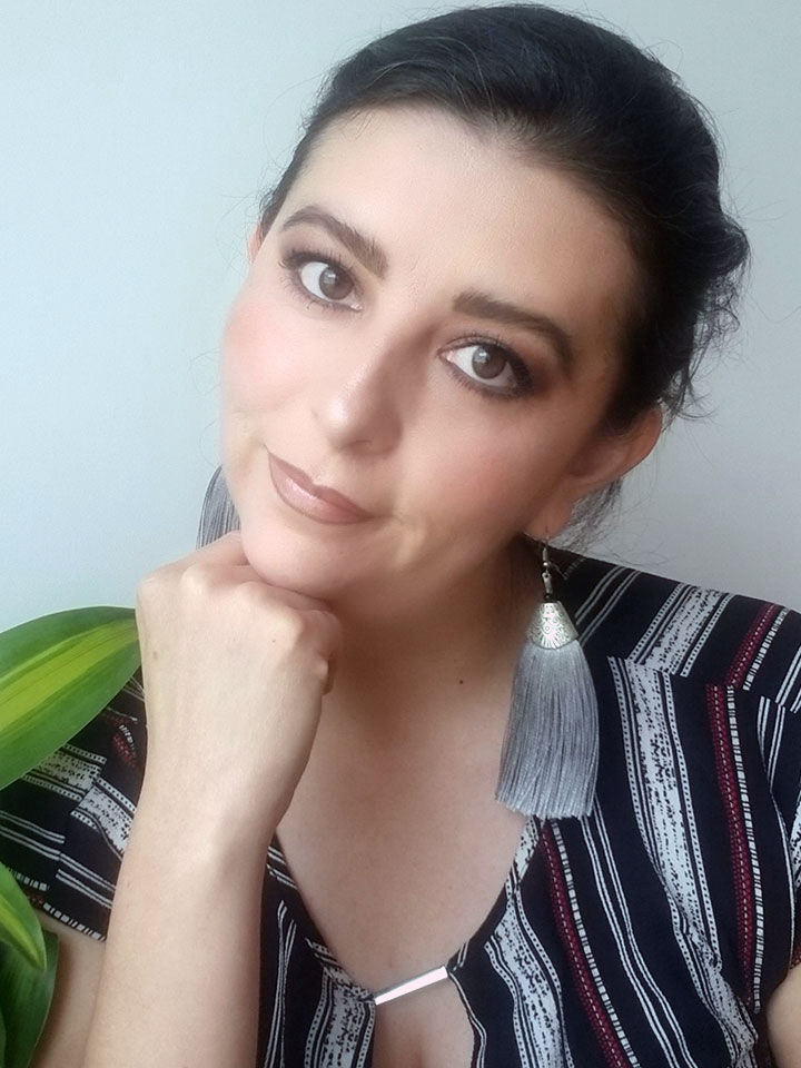 Fernanda Pazmiño, Crianza SOS